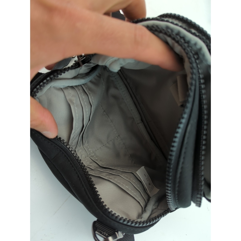 Baggallini Crossbody Bag 7x6x 3 Black - Picture 4 of 7